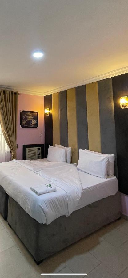 Alluring View Hotel - Allen Avenue لاغوس المظهر الخارجي الصورة