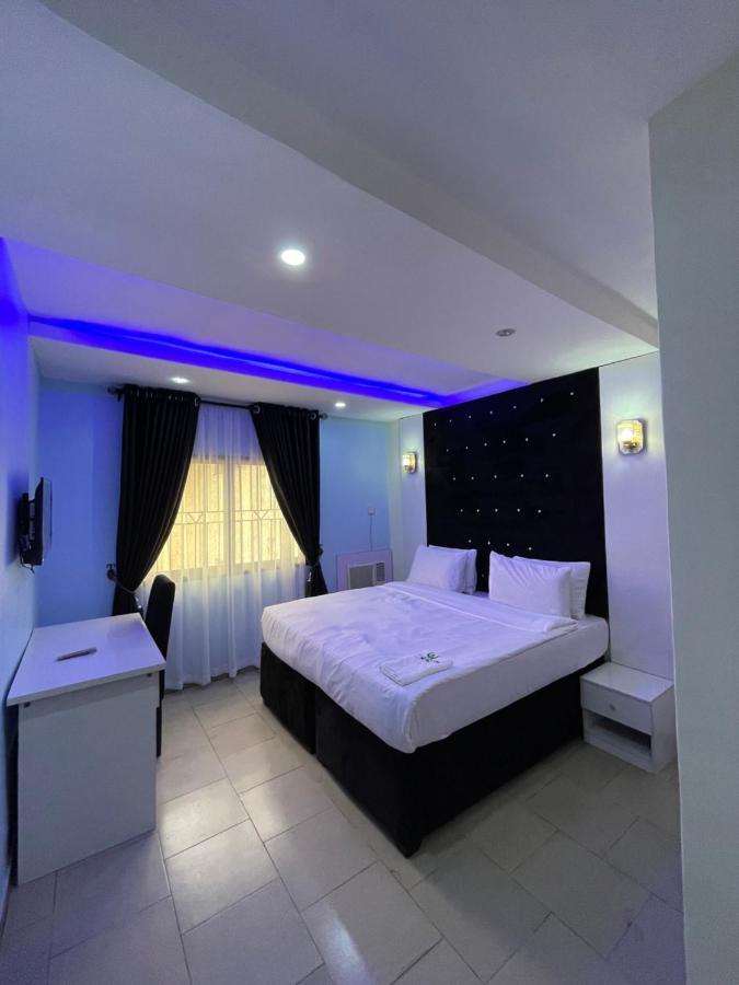 Alluring View Hotel - Allen Avenue لاغوس المظهر الخارجي الصورة