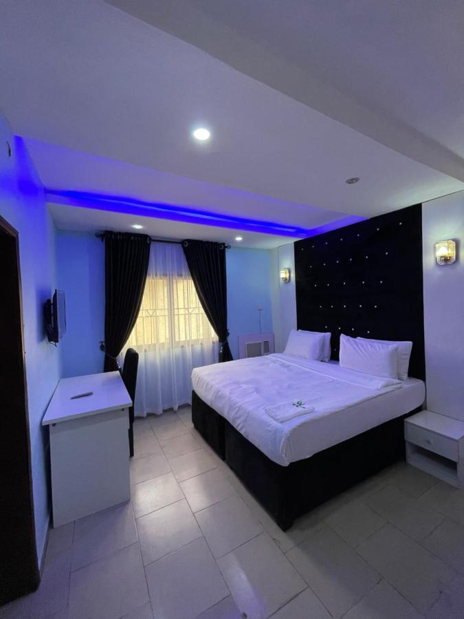 Alluring View Hotel - Allen Avenue لاغوس المظهر الخارجي الصورة